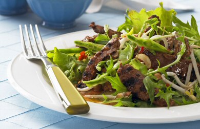 beef tenderloin salad