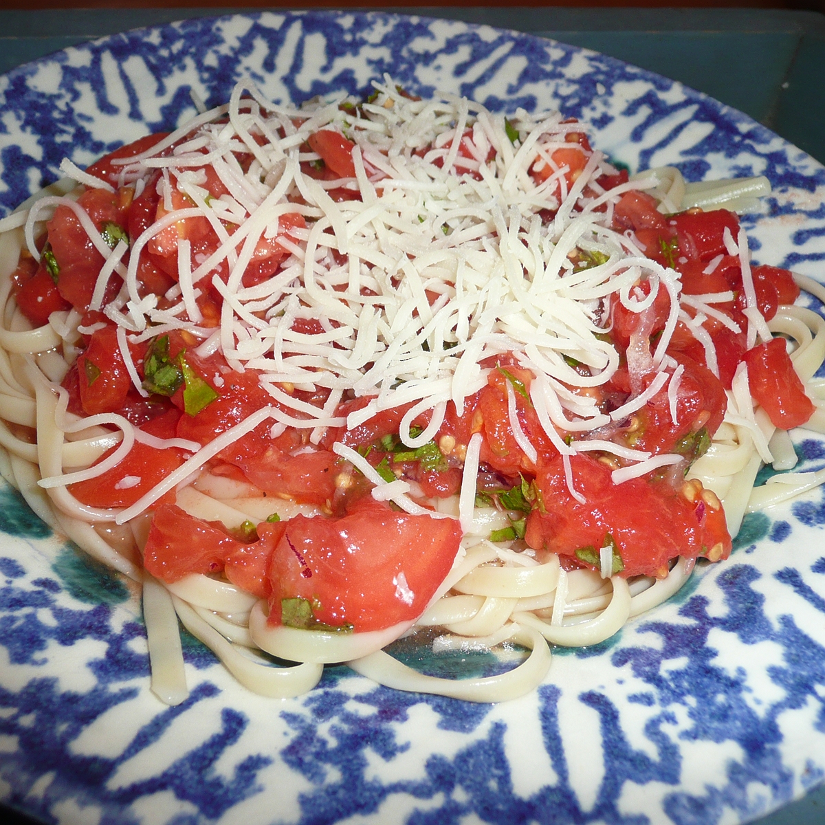 fresh cold tomato pasta