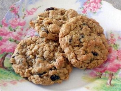 almost famous oatmeal cookies