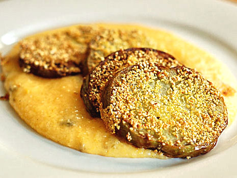 fried green tomatoes with jalapeno cheese grits