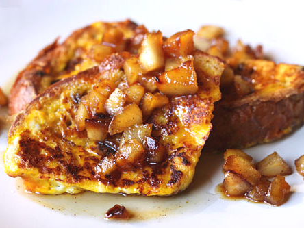 panettone french toast with caramelized aples
