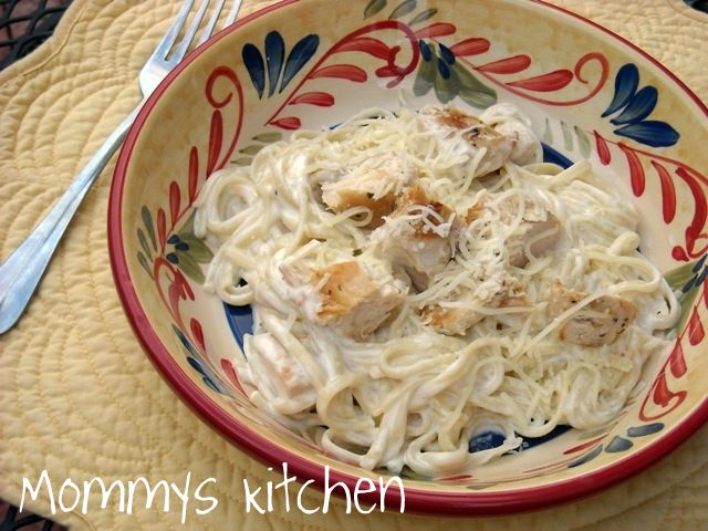 Fettuccini alfredo with grilled chicken