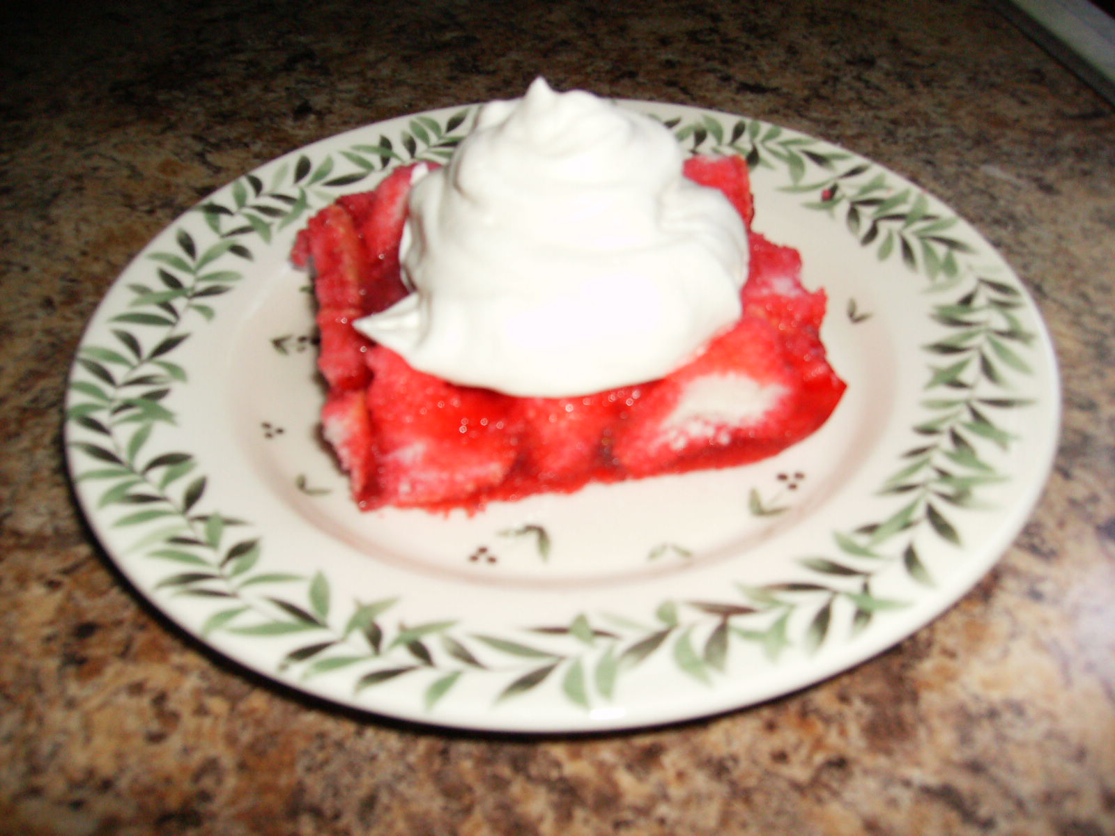 Lemon Angel Food Cake with Lemon Curd Topping | Imperial Sugar