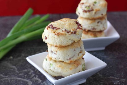 Cream biscuits with prosciutto & parmesan cheese