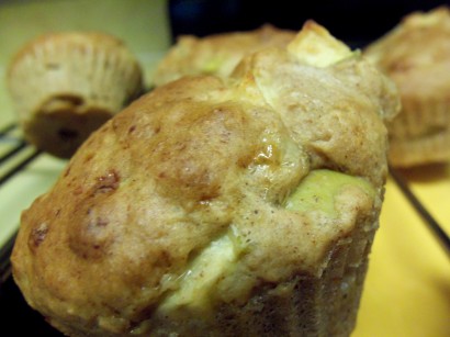 Cinnamon apple muffins