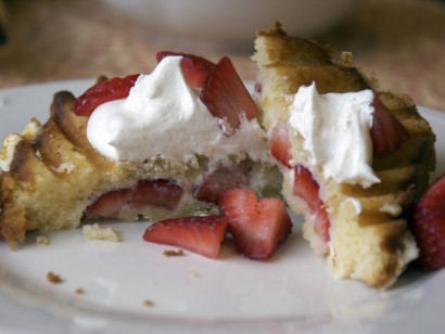 ricotta strawberry breakfast panini