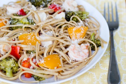 chicken, shrimp and veggie pasta