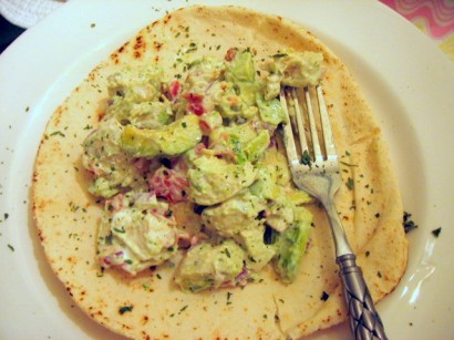 Chicken guacamole salad