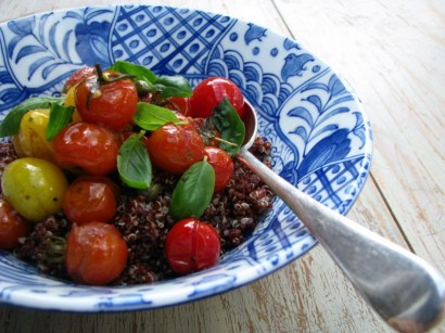 red quinoa with garlic & thyme roasted cherry tomatoes