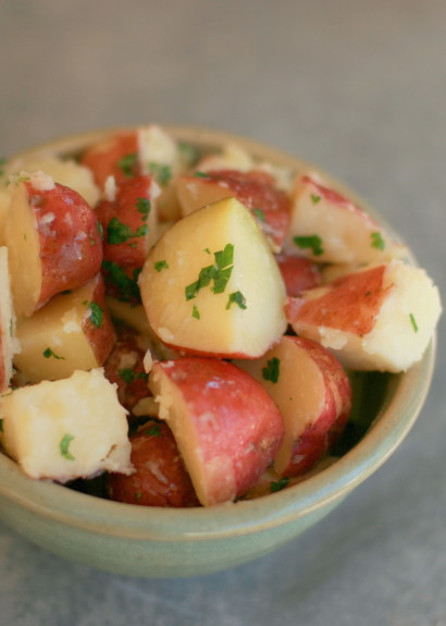 Easy parsley butter new potatoes