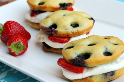 Blueberry Pancake Whoopie Pies