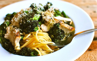 chicken pasta with broccoli and green beans