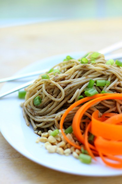 garlicky peanut noodles with crunchy vegetables