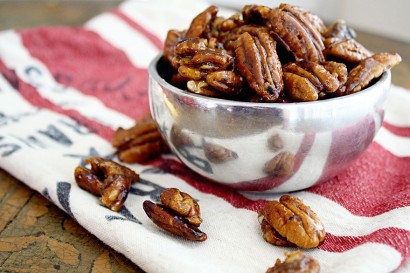 sweet and spicy praline pecans