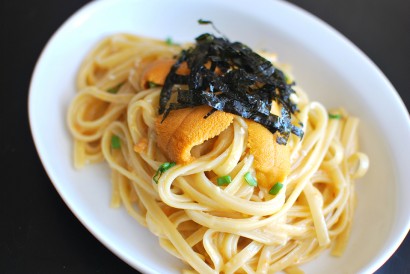 uni (sea urchin) pasta