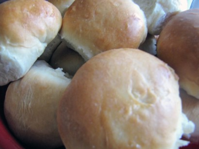 “i’m bringing the rolls” dinner rolls