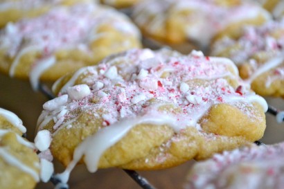 white chocolate chip cookies with peppermint glaze