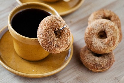 baked mini vanilla cardamom donuts