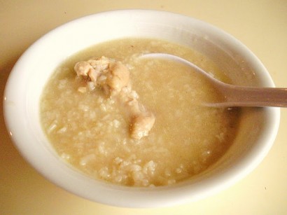 chicken arroz caldo (chicken rice porridge)