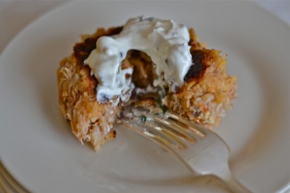 crab cakes with cilantro-jalapeno sour cream