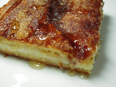 sopapilla cheesecake bars with horchata honey