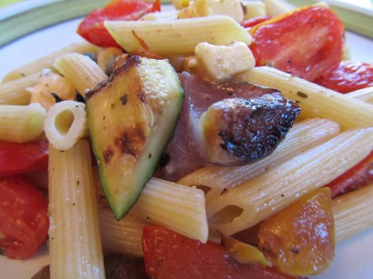 penne pasta with grilled veggies and smoked gouda