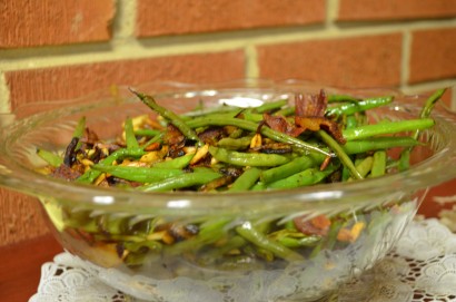 Sauteed green beans with bacon