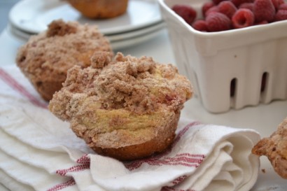Whole wheat raspberry coffee cake muffins