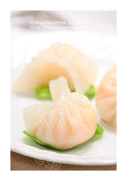 steamed shrimp dumplings – har gow