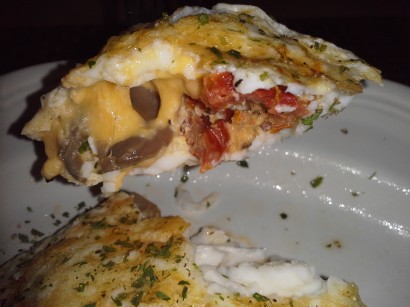 omelet with sun-dried tomato, mushroom and cheddar cheese