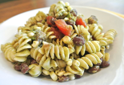 summertime pasta salad with vinaigrette