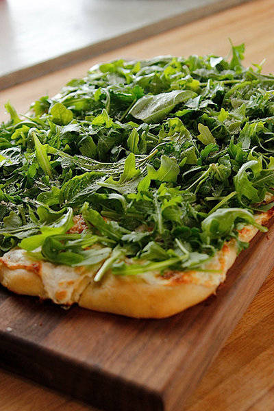 fresh herb pizza