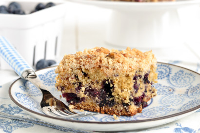 smittenkitchen blueberry crumb cake