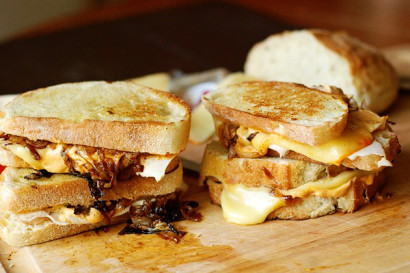 Turkey melt with caramelized onions and spicy pumpkin mayo
