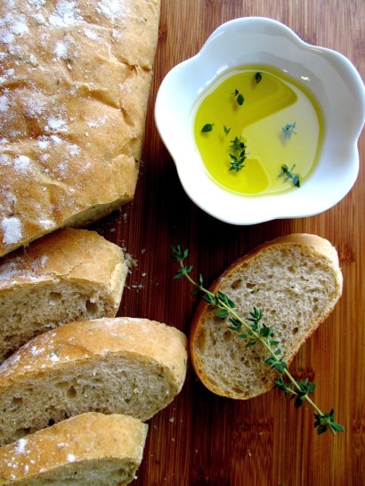 Olive oil herb bread