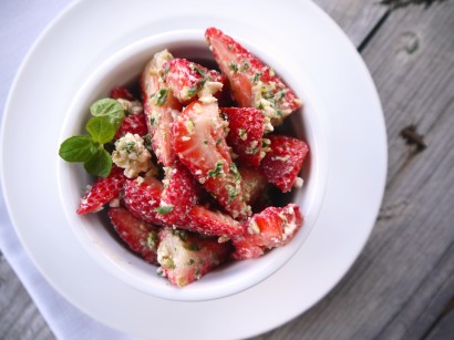 strawberry & feta salad with mint walnut pesto