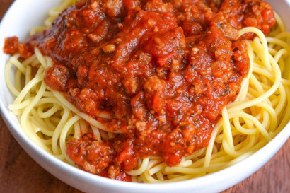 mom’s crockpot spaghetti sauce (secret ingredient)