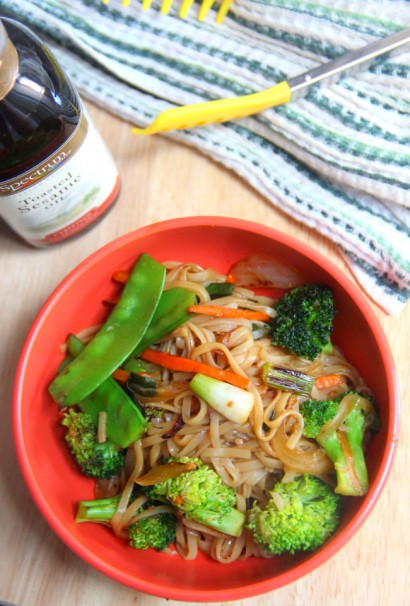 vegetable lo mein (in ginger sauce)