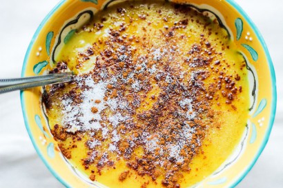 golden breakfast porridge with cinnamon and sugar