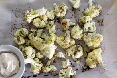 zaatar roasted cauliflower and tahini dip (vegan)