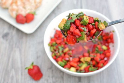 grilled chicken and strawberry salsa