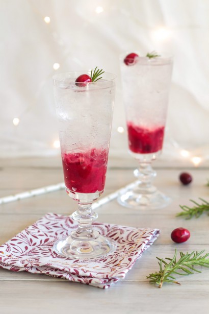 Cranberry smash cocktail