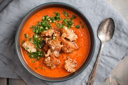 Thick tomato soup and parmesan croutons