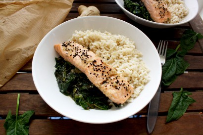 Easy parchment-baked salmon with spinach