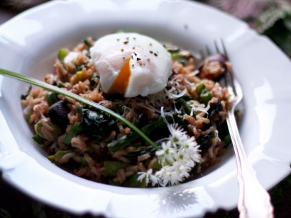 spring brown rice risotto with asparagus
