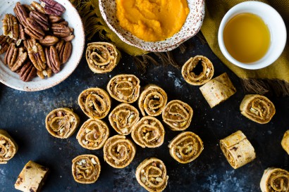 healthy 6-ingredient pumpkin pie pinwheels