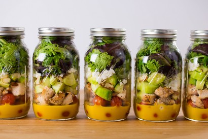 Make-ahead mason jar salads for the week and a killer clean honey mustard dressing!