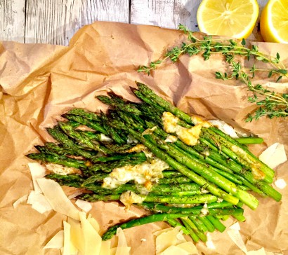 roasted asparagus with thyme & parmesan