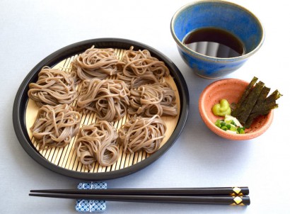 zaru-soba (japanese cold soba noodles)