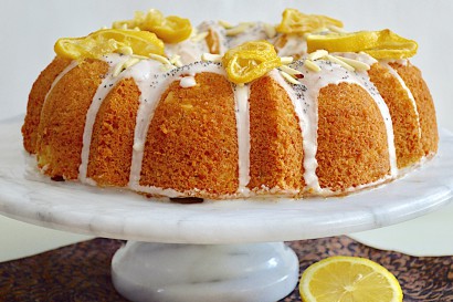 lemon poppy seed drizzle cake